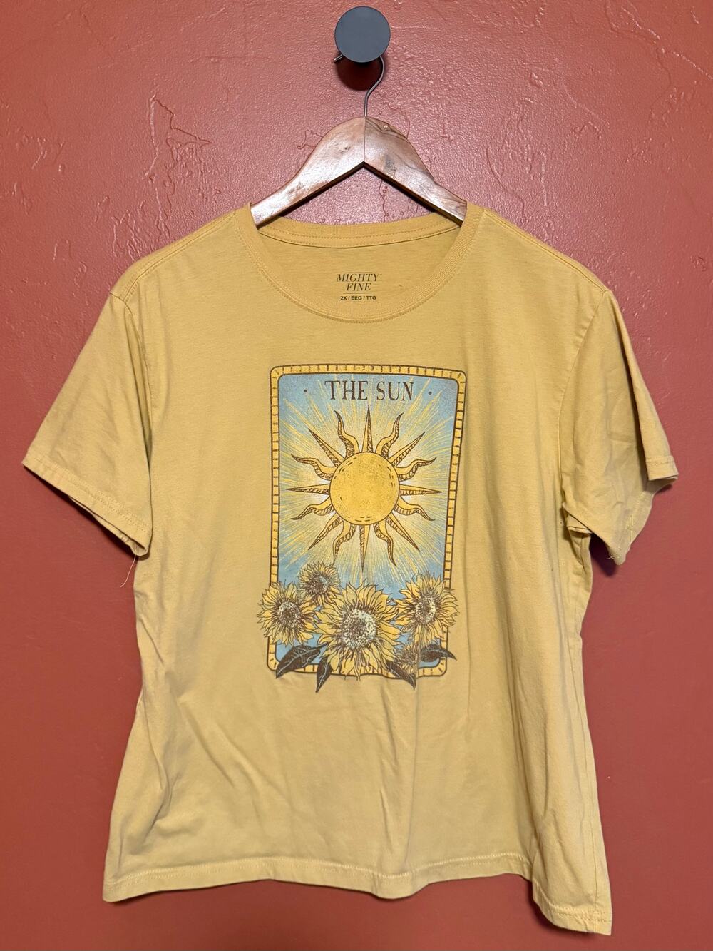 Mighty Fine Muted Yellow The Sun Tarot Card T-Shirt